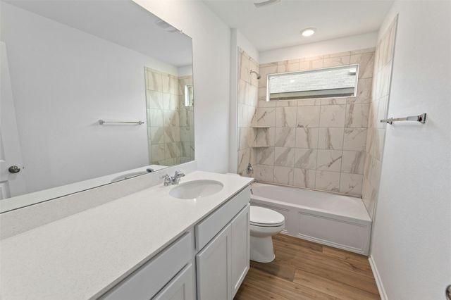 443 Sebring CIR, Hutto, TX 78634