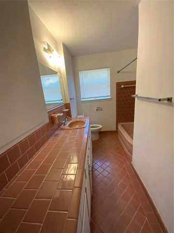 405 Azalea Drive, Baytown, TX 77520