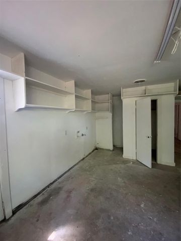 405 Azalea Drive, Baytown, TX 77520