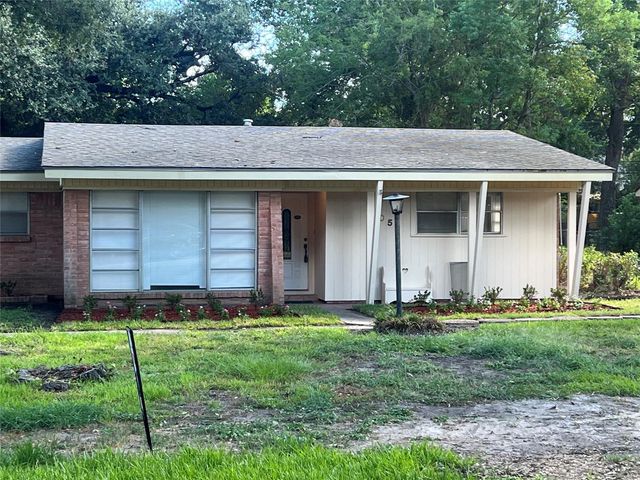 405 Azalea Drive, Baytown, TX 77520