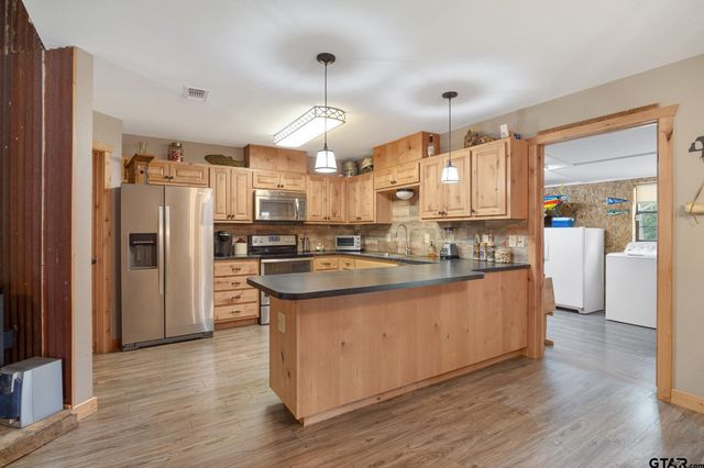 326 Ella Lane, Bullard, TX 75757