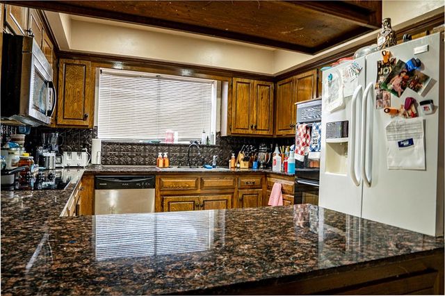 8301 Willow Creek Boulevard, Oklahoma City, OK 73162