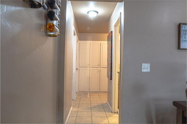 8301 Willow Creek Boulevard, Oklahoma City, OK 73162