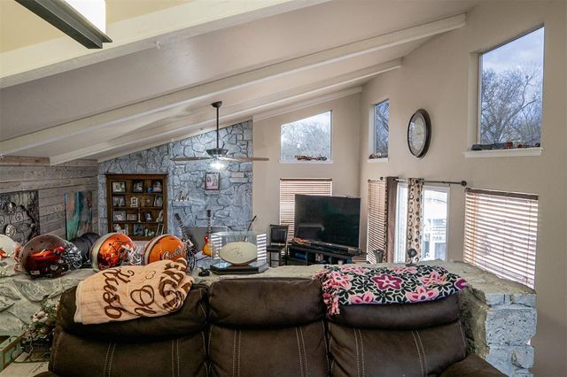 8301 Willow Creek Boulevard, Oklahoma City, OK 73162