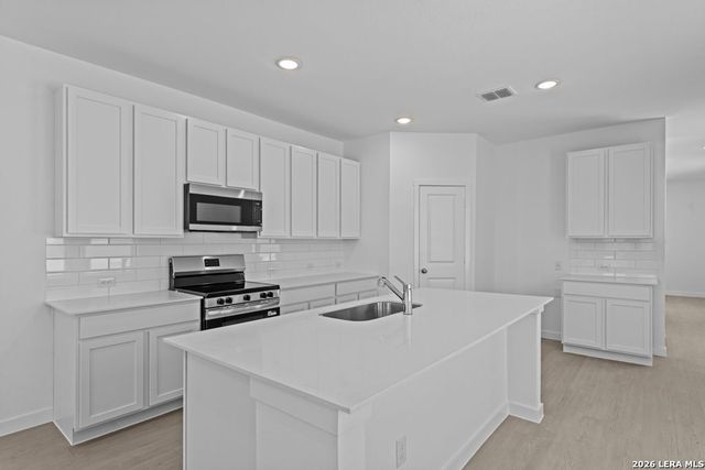 6866 Flores Rd, Spring Branch, TX 78070