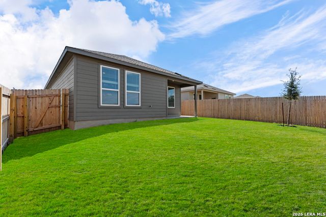 6866 Flores Rd, Spring Branch, TX 78070