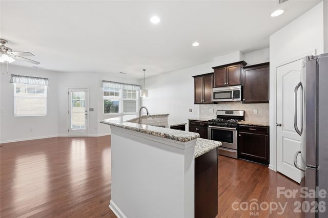 7431 Calhoun Falls Drive, Rock Hill, SC 29732