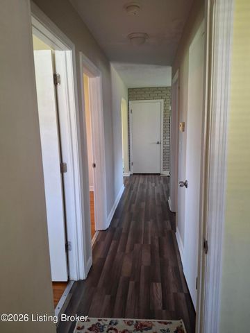 4402 Dover Rd, Louisville, KY 40216