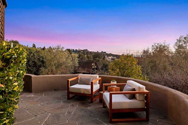 6189 Contra Costa Road, Oakland, CA 94618