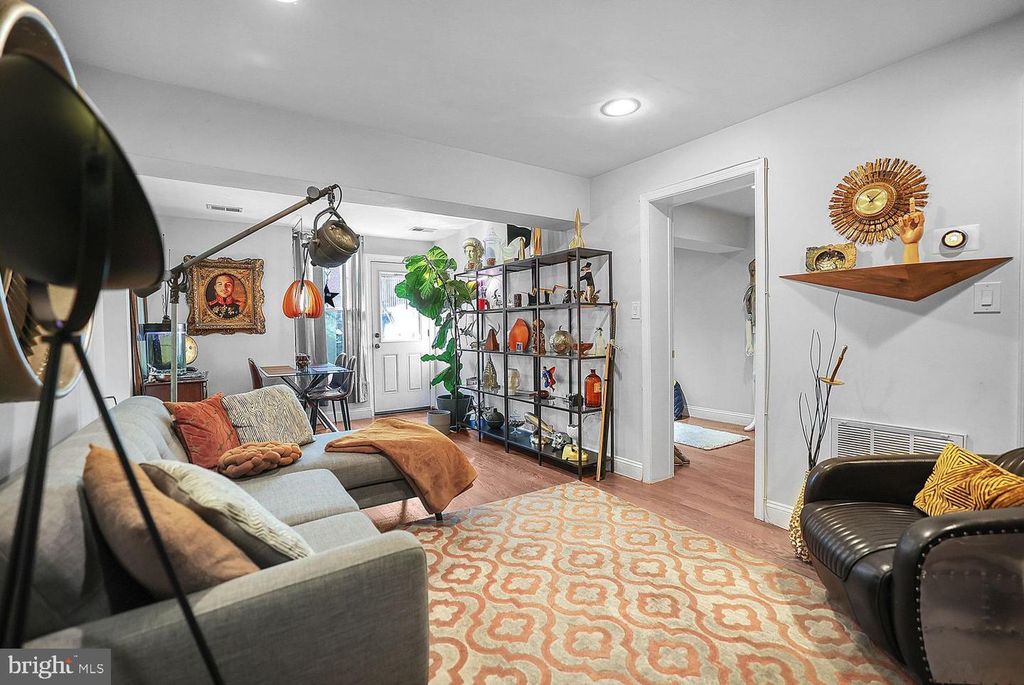 Image 1 of property listing at 1400 OGLETHORPE ST NW #12, Washington, DC 20011