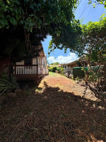 1700 Okana St, Kualapuu, HI 96757
