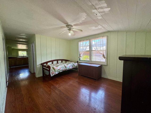 1700 Okana St, Kualapuu, HI 96757