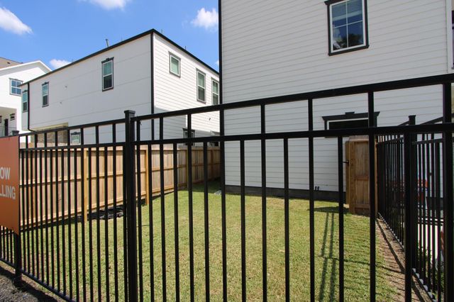 5522 Wheatley Street D, Houston, TX 77091
