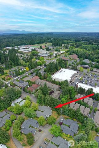 1090 Ihland Place NE, Bainbridge Island, WA 98110