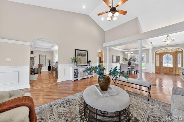 762 Lake Valley Drive, Defiance, MO 63341