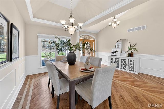 762 Lake Valley Drive, Defiance, MO 63341