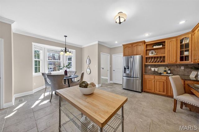 762 Lake Valley Drive, Defiance, MO 63341