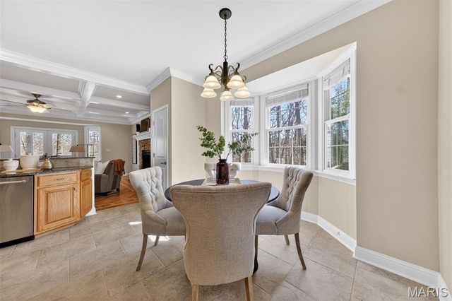 762 Lake Valley Drive, Defiance, MO 63341