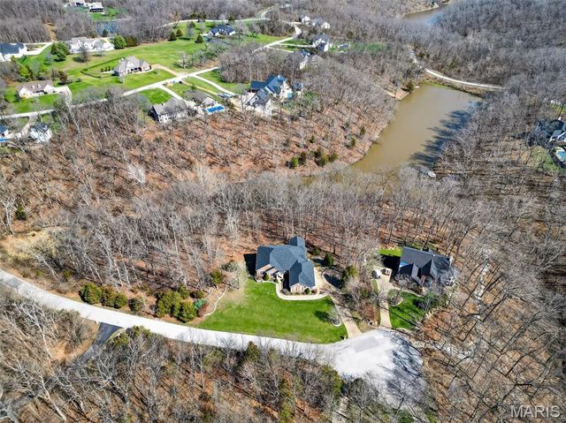 762 Lake Valley Drive, Defiance, MO 63341
