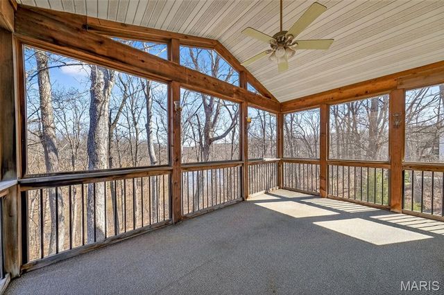 762 Lake Valley Drive, Defiance, MO 63341