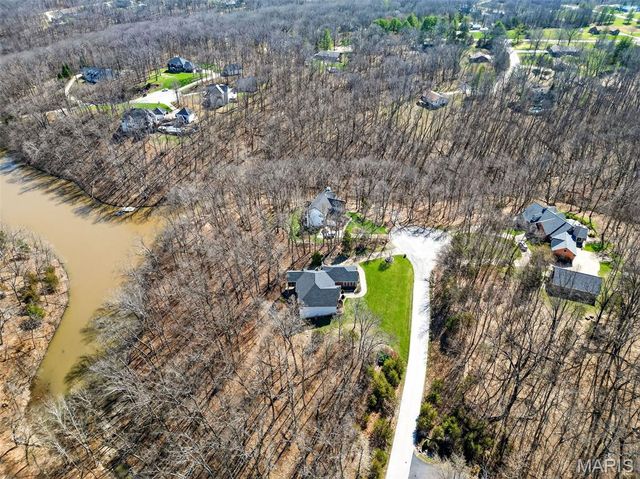 762 Lake Valley Drive, Defiance, MO 63341