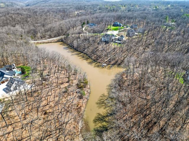 762 Lake Valley Drive, Defiance, MO 63341