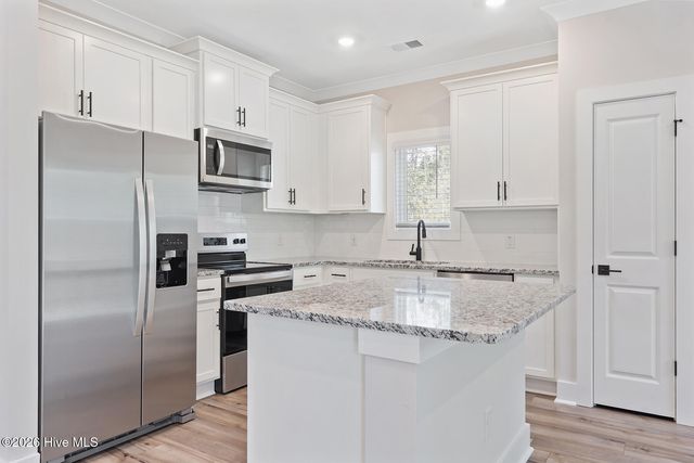 126 Commons View Drive, Hampstead, NC 28443
