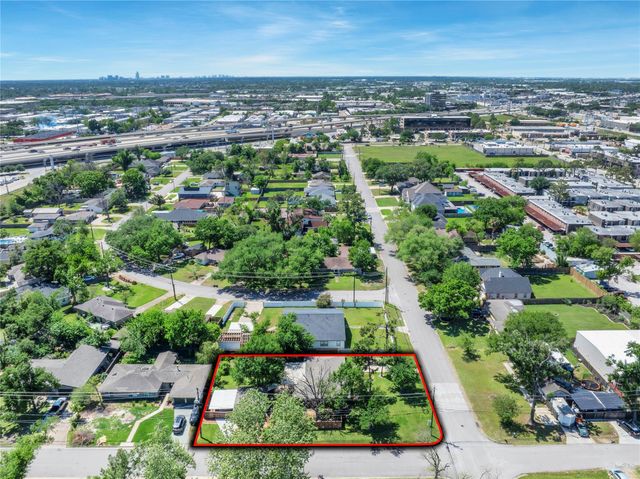 4401 Brookwoods Drive, Houston, TX 77092