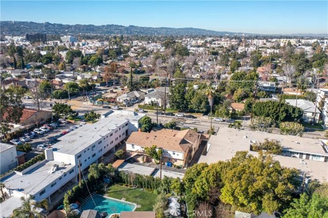 4918 Cahuenga, North Hollywood, CA 91601