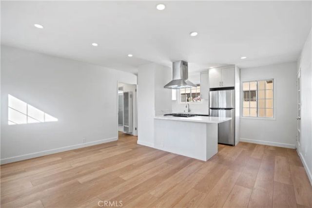 4918 Cahuenga, North Hollywood, CA 91601