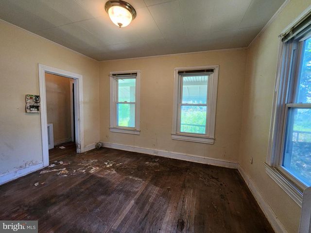 4506 BROOKS ST NE, Washington, DC 20019