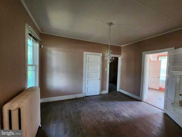 4506 BROOKS ST NE, Washington, DC 20019