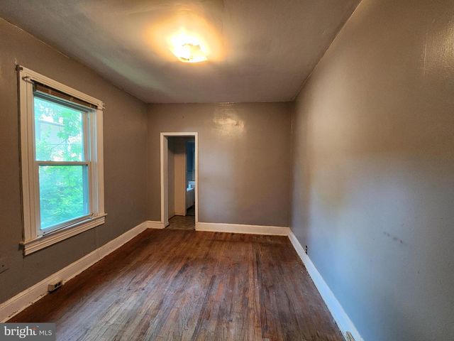 4506 BROOKS ST NE, Washington, DC 20019