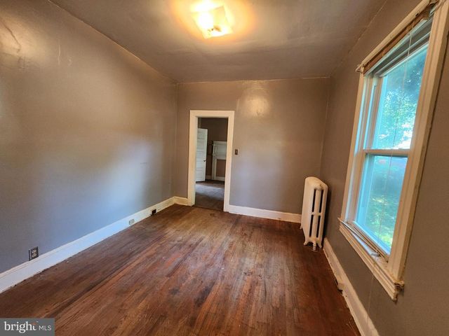 4506 BROOKS ST NE, Washington, DC 20019