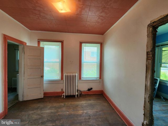 4506 BROOKS ST NE, Washington, DC 20019