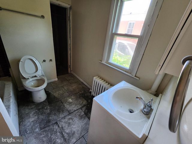 4506 BROOKS ST NE, Washington, DC 20019