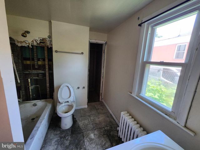 4506 BROOKS ST NE, Washington, DC 20019