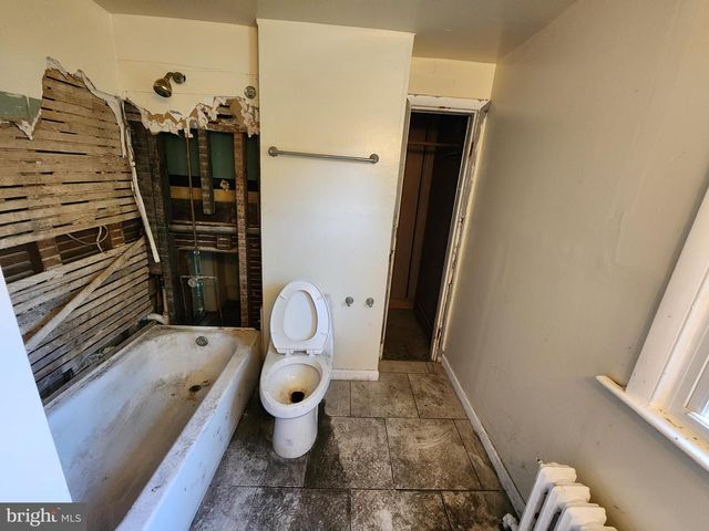 4506 BROOKS ST NE, Washington, DC 20019