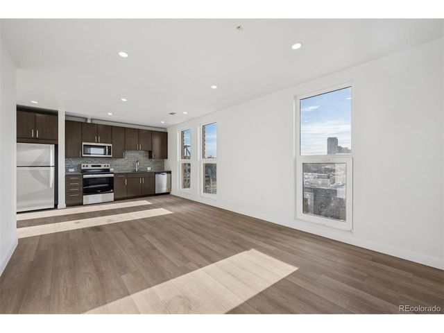 639 29th St 400, Denver, CO 80205