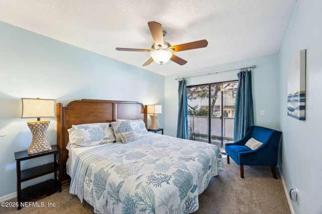 3165 1ST Avenue 15, Fernandina Beach, FL 32034