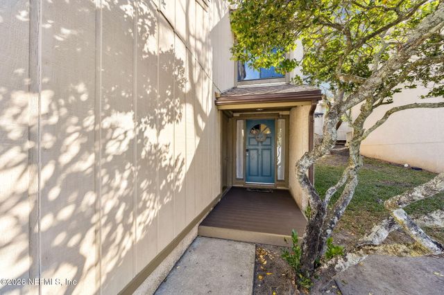 3165 1ST Avenue 15, Fernandina Beach, FL 32034