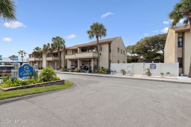 3165 1ST Avenue 15, Fernandina Beach, FL 32034