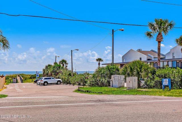 3165 1ST Avenue 15, Fernandina Beach, FL 32034
