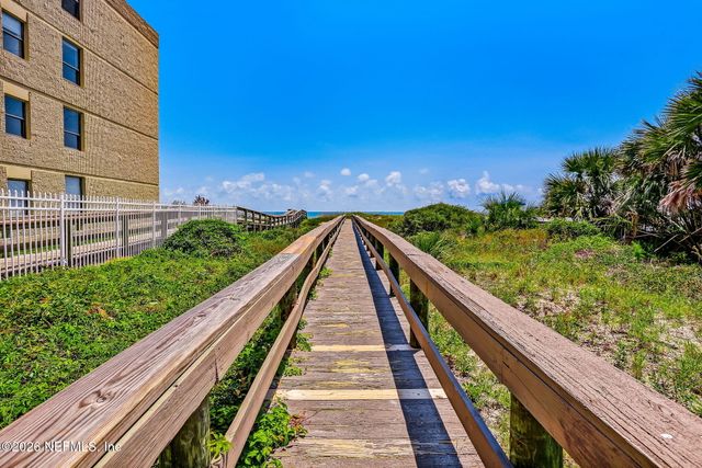 3165 1ST Avenue 15, Fernandina Beach, FL 32034