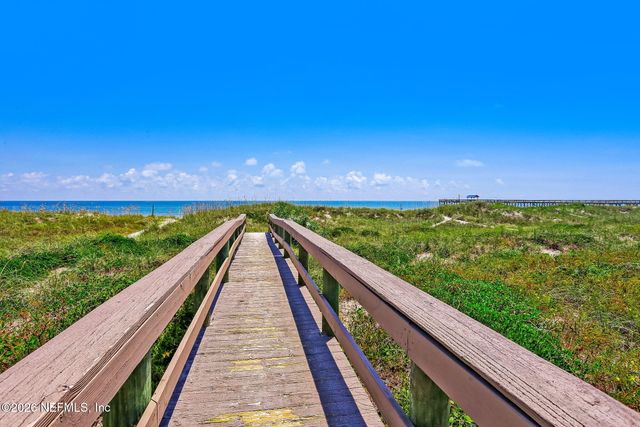 3165 1ST Avenue 15, Fernandina Beach, FL 32034