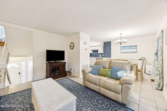 3165 1ST Avenue 15, Fernandina Beach, FL 32034