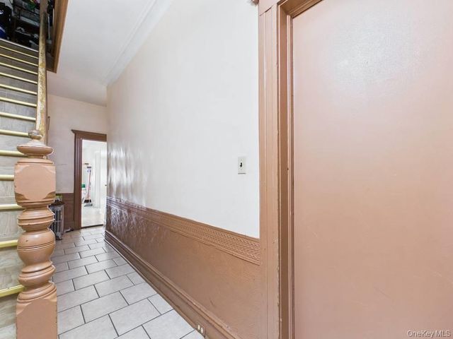 7862 81st Street, Ridgewood, NY 11385