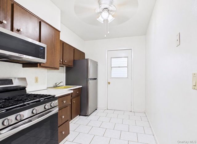 7862 81st Street, Ridgewood, NY 11385
