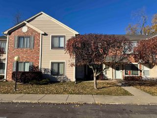 30663 Hidden Pines Lane, Roseville, MI 48066