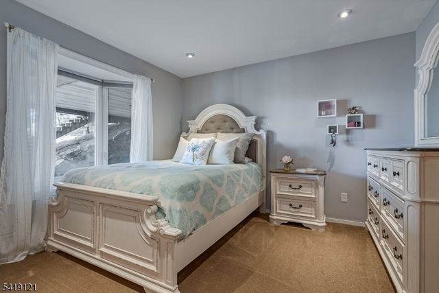 1044 Summit Ln, Mountainside Boro, NJ 07092